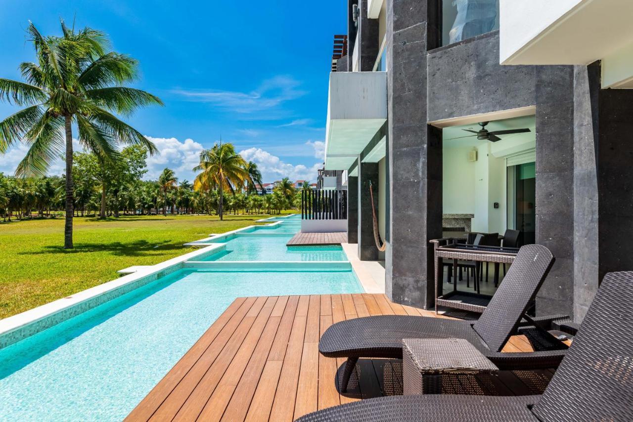 Mareazul Beach Front Condos At Playa Del Carmen Kültér fotó