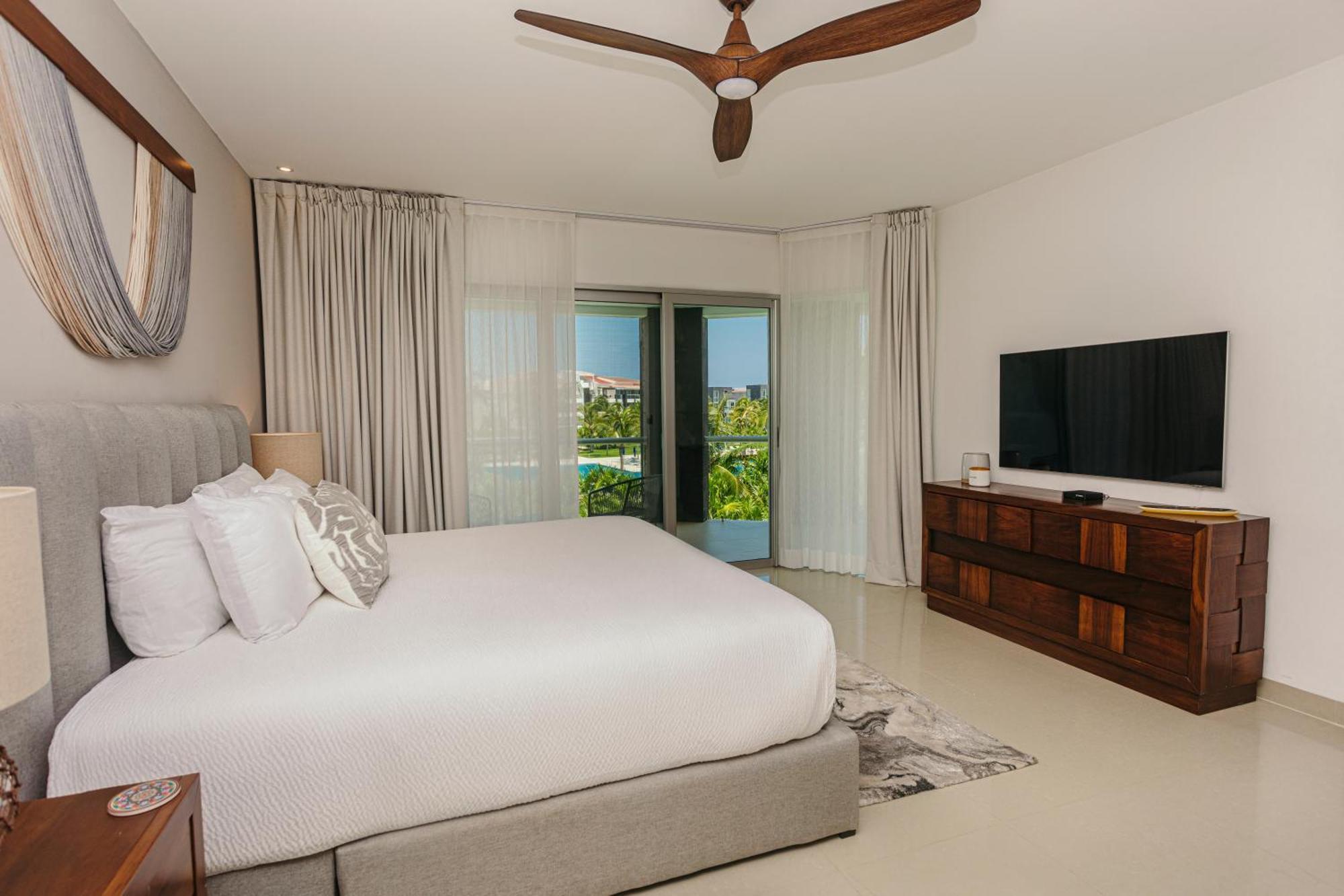 Mareazul Beach Front Condos At Playa Del Carmen Kültér fotó